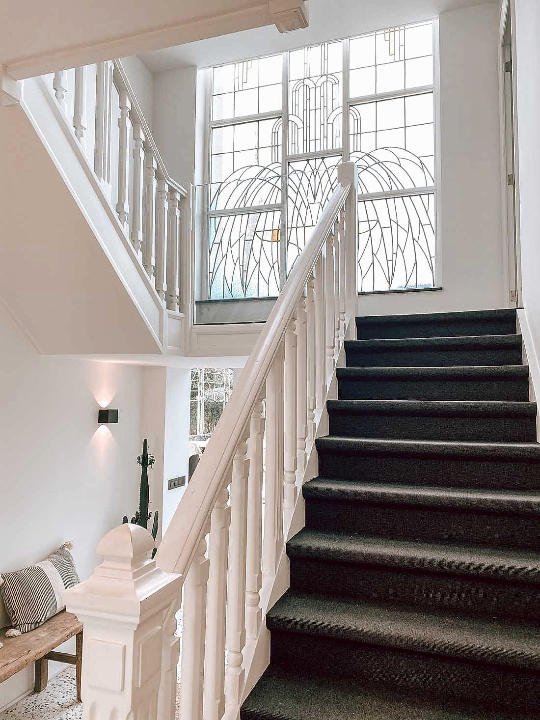 Rénovation intérieure d'une maison de maitre - escalier menant à l'étage