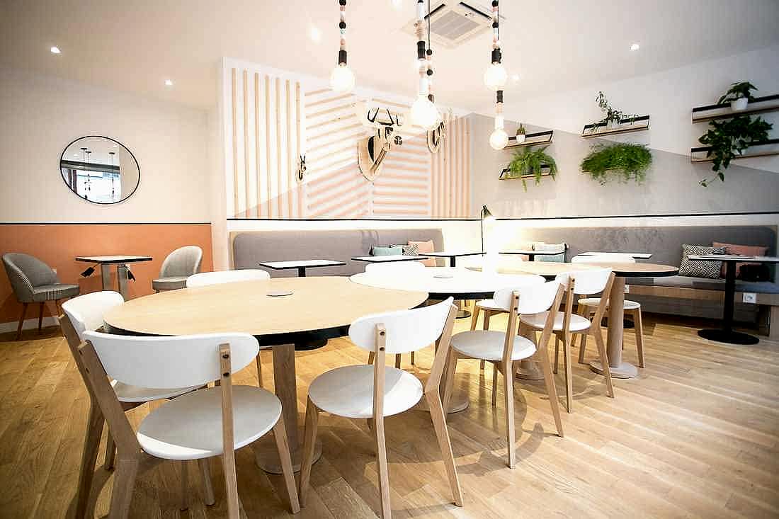 Coworking space au style contemporain