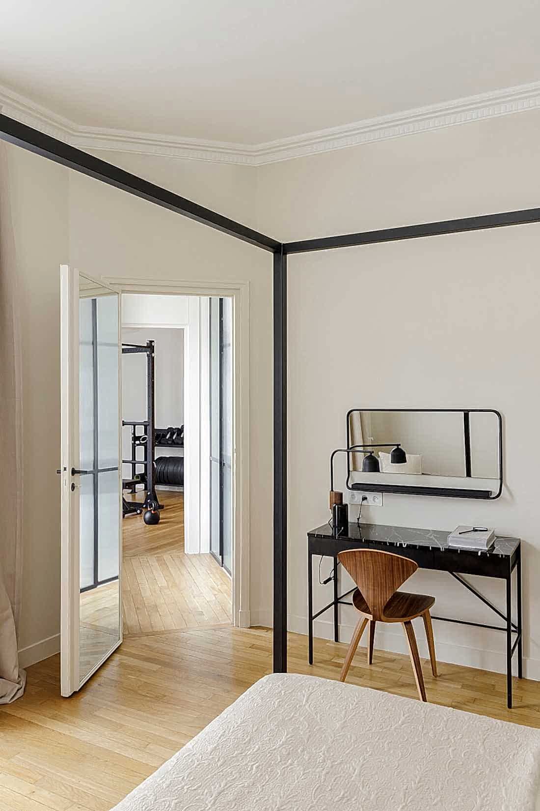 Rénovation complète appartement Art Déco - chambre principale avec bureau