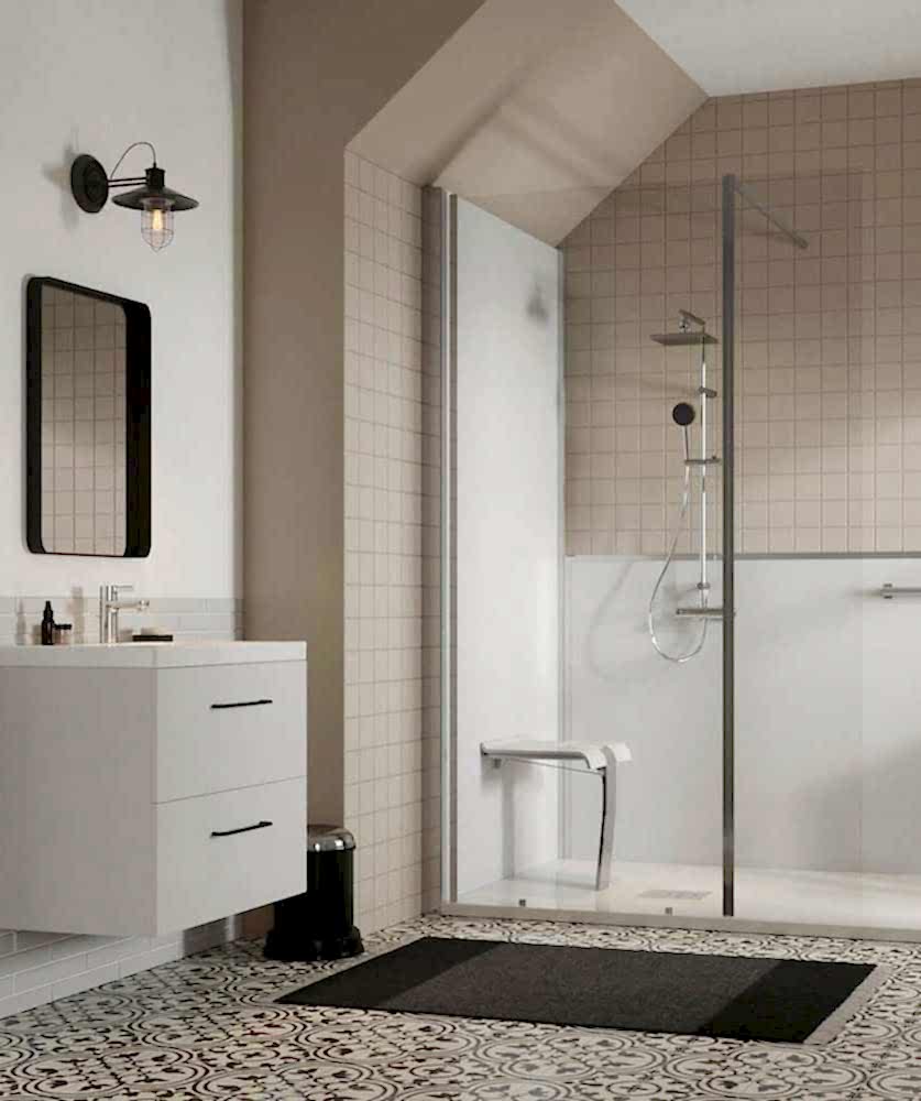 Salle de bain PMR aménagé par un architecte d'intérieur en Ile de France