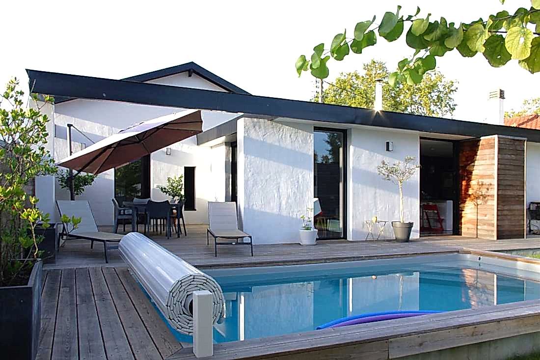 Aménagement d'une piscine par un architecte spécialiste des extensions de maison à Paris