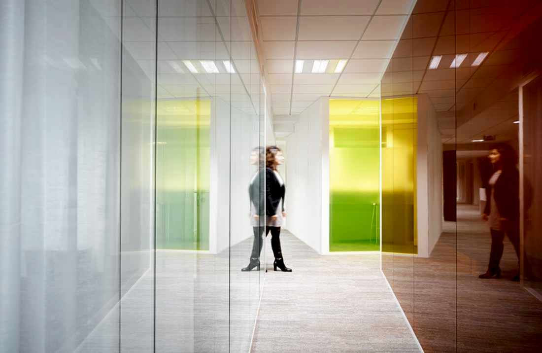 Aménagement de 2 plateaux de bureaux - espace de circulation entre bureaux