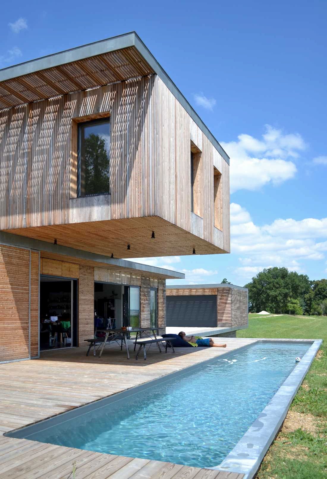 Maison contemporaine bois et béton par un architecte en région parisienne