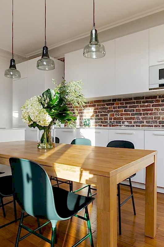 Transformation appartement haussmannien en openspace - la table de cuisine 