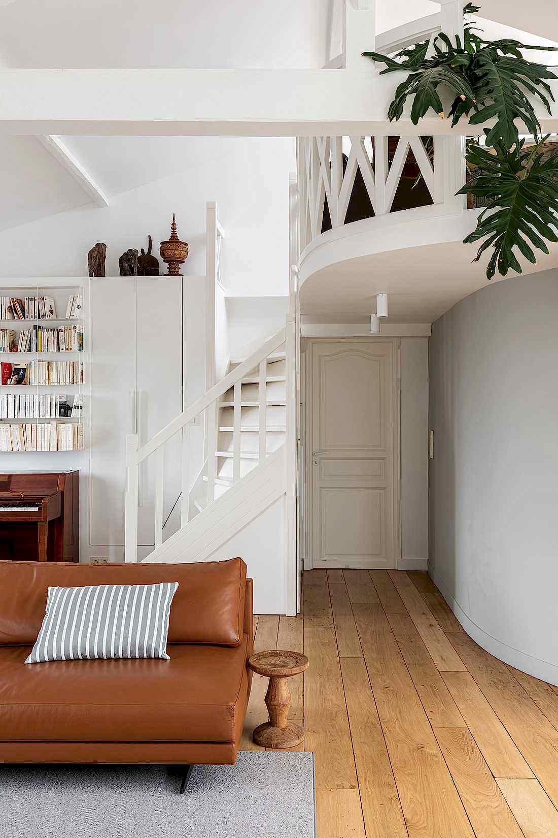 Escalier sur mesure réalisé par un architecte d'intérieur