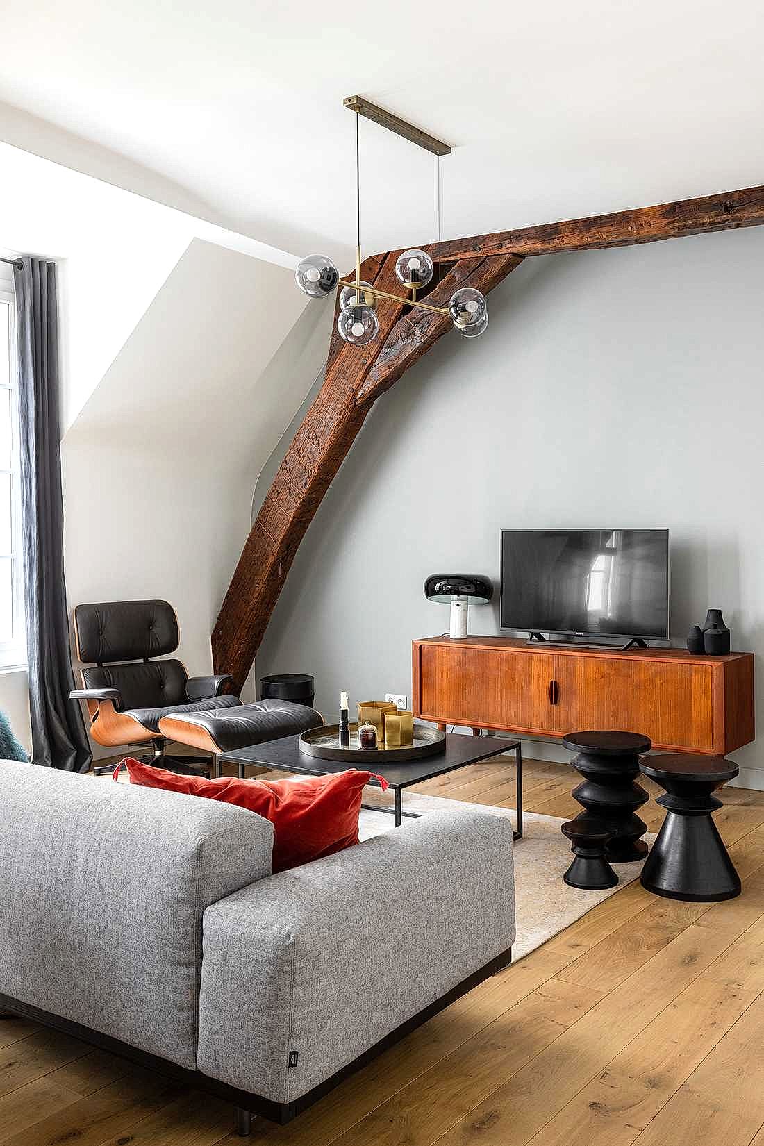 Espace salon de l'appartement après la réunion des studios