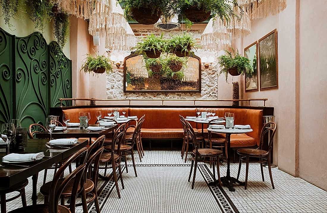Aménagement d'un restaurant bistrot et tropical -  salle de restaurant