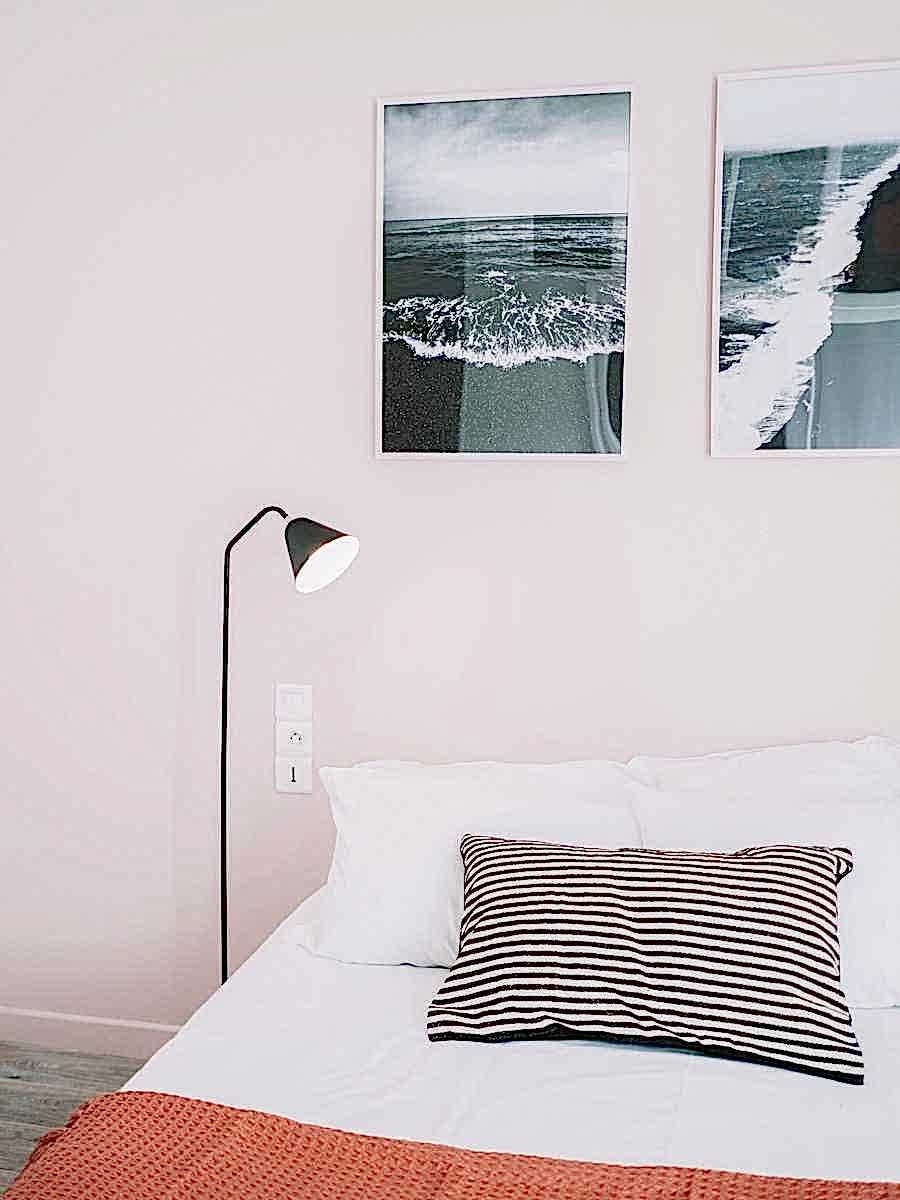 Aménagement d'un espace de coworking et coliving - chambre avec lit