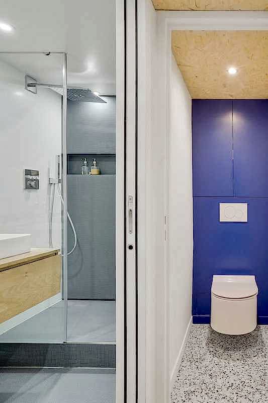 Aménagement d'un studio en duplex de 26m² - salle d'eau et toilettes séparées