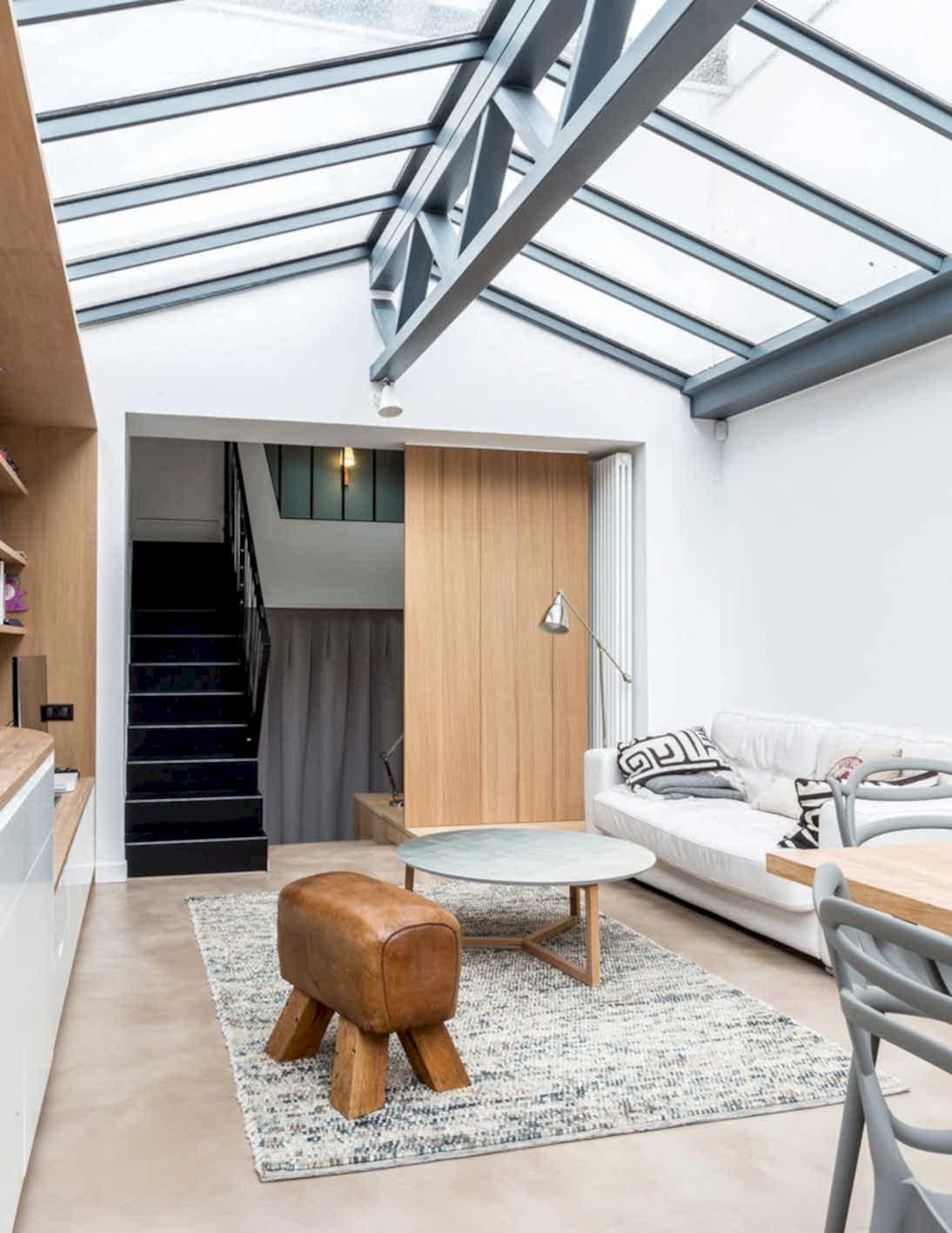 Salle de séjour au style industriel loft